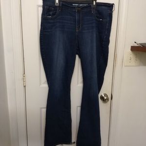 Old Navy curvy/ profile mid-rise jeans